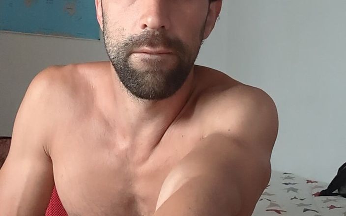 Zeus Ray: Я Desnudo, Мюэстро Mi Polla Masiva, я Pajeo Y, Me Corro Mucho