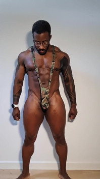 Bagaimana Lelaki Memakai Ini, Mankini
