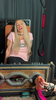 Ich bin eine Kitzel-Schlampe mit Mars Solo, Kitzeln Harmony und Tommy Toetickler