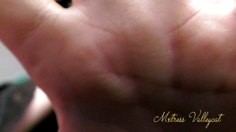 Mxtress Valleycat: Mes mains géantes