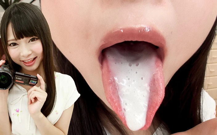 Japan Fetish Fusion: Airi's onweerstaanbare tongdans in de mond