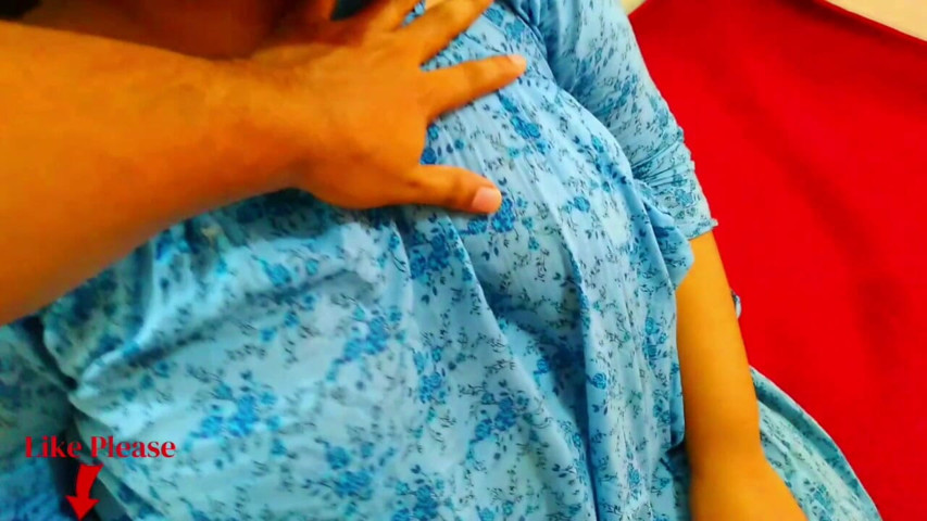 Big Ass MILF Stepmom Stuck Under Bed When She Cleaning Stepson's Room (Aria Mia)