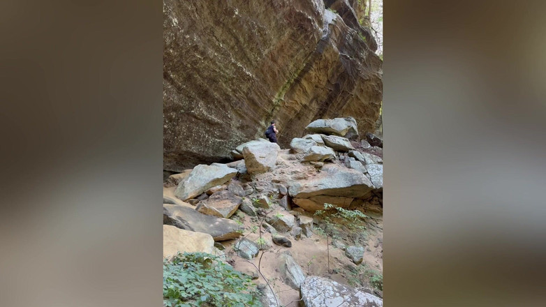 South Side Niki: 야외 하이킹 펠라