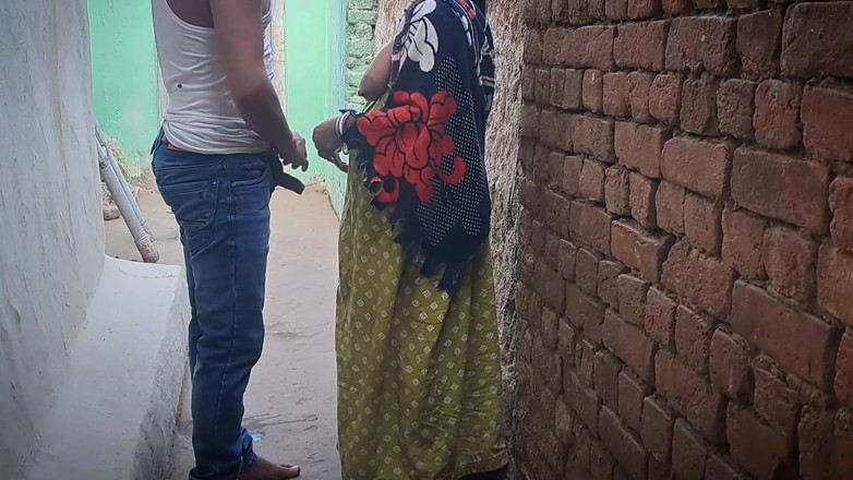 Trilokinath: Makcik Kampung India