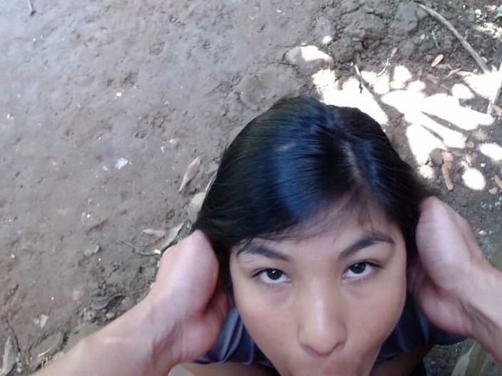 venusandzeus: I Give Her a Blowjob in the Park and She...