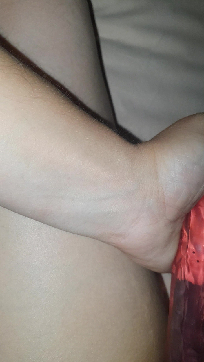 A-Cup_Adventuresher: Long Dildo