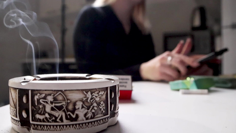 MertyXXX: Volví a Casa Porque Olvidé Los Cigarrillos