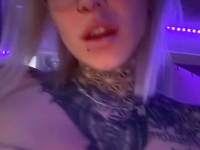 3281418642 (Melina)