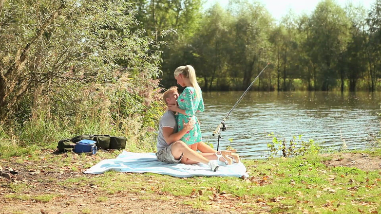 THAGSON: COUNTRY BEAUTY Scene-4. Si rambut cokelat cantik dengan toket kecil...