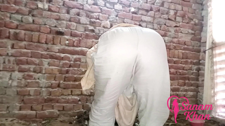 Sanamkhan: Tiktokerka Alina Amar virální sex video