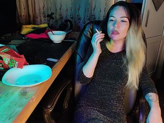Asian wife homemade videos: Beautiful mistress smoking