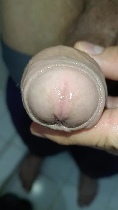 Duży, Dingy, kutas gotowy przeniknąć w dupę i spermę na twarzy