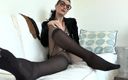 Lady Victoria Valente: Extremely Intense Foot Scents Make You Very Weak and Willing