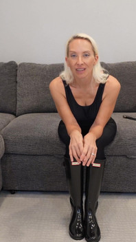 Hunter Boots Bodysuit Gooner JOI - Be My Gooner E02 - MILF Stella