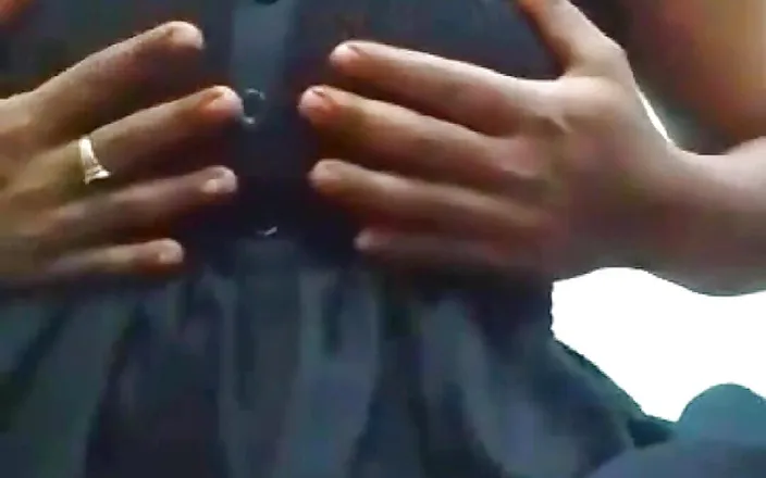 Hottie_anshika: Anshika Bhabhi Showing Big Boobs and Pussy on Video Call