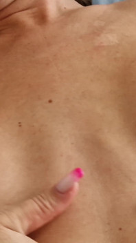 Husband Woke up Horny and Made His Wife Happy by Fucking Her and Covering Her Pussy with Huge Cumshot