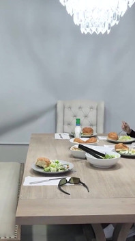 Enteado herde um harém: quatro mulheres para satisfazer após a morte de seu meio-irmão