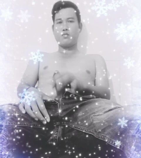 Thienthuttxx: 혼자 호스텔 방에 모여