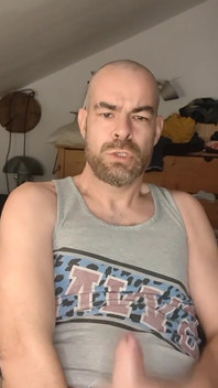 C’était un jour de pluie et j’ai décidé de me branler