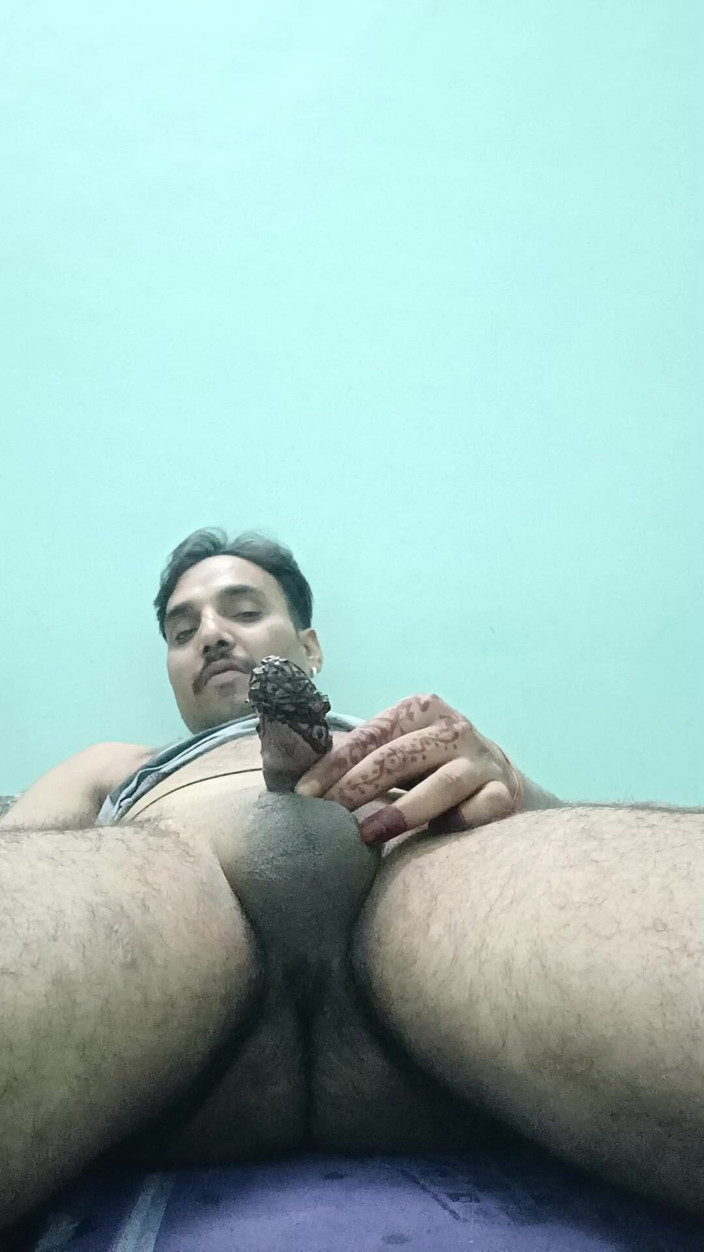 Rajasthani-old-lover: Indický desi muž si užívá sprchu a sex