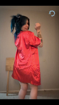 Im a Big Robe Girl Btw I Be Wearing Them All the Time