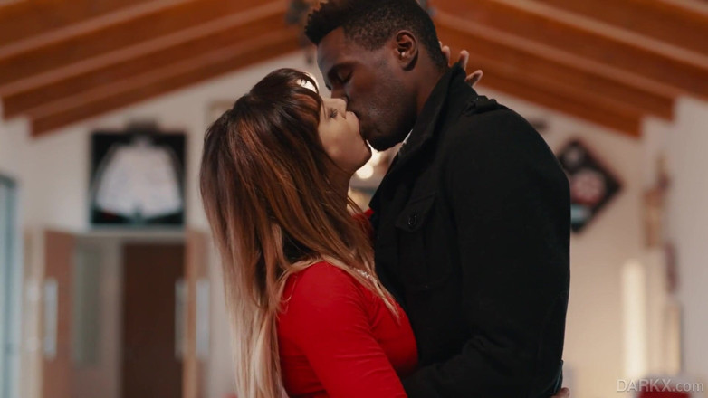 Dark X: Cherie DeVille odmění Samaritána uctíváním jeho velkého černého péra - DarkX