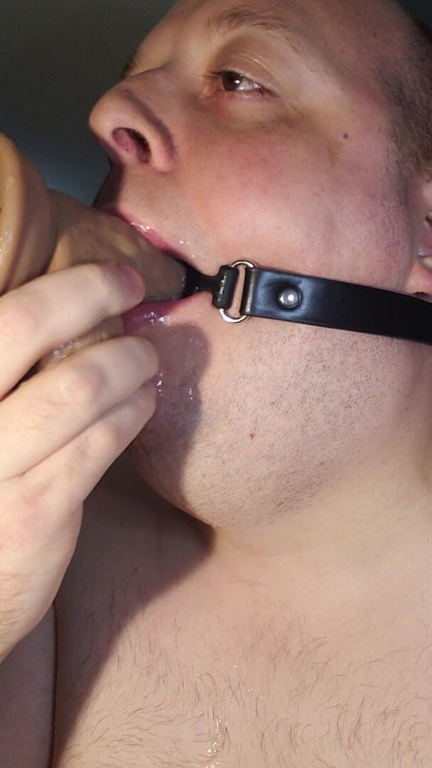 Charlieboy69: Sloppy Deepthroat 7 Inch Gyrating Dildo Whit Mouth Gag