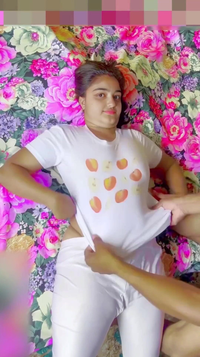 Your_aisha: Mooi Indisch Desi-meisje strakke kut neuken, xxx seksvideo eerste keer...