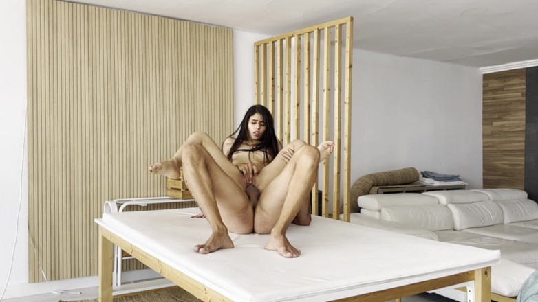 Valentino Roca TV: Cheating with the Perverted Masseuse to My Innocent Girlfriend