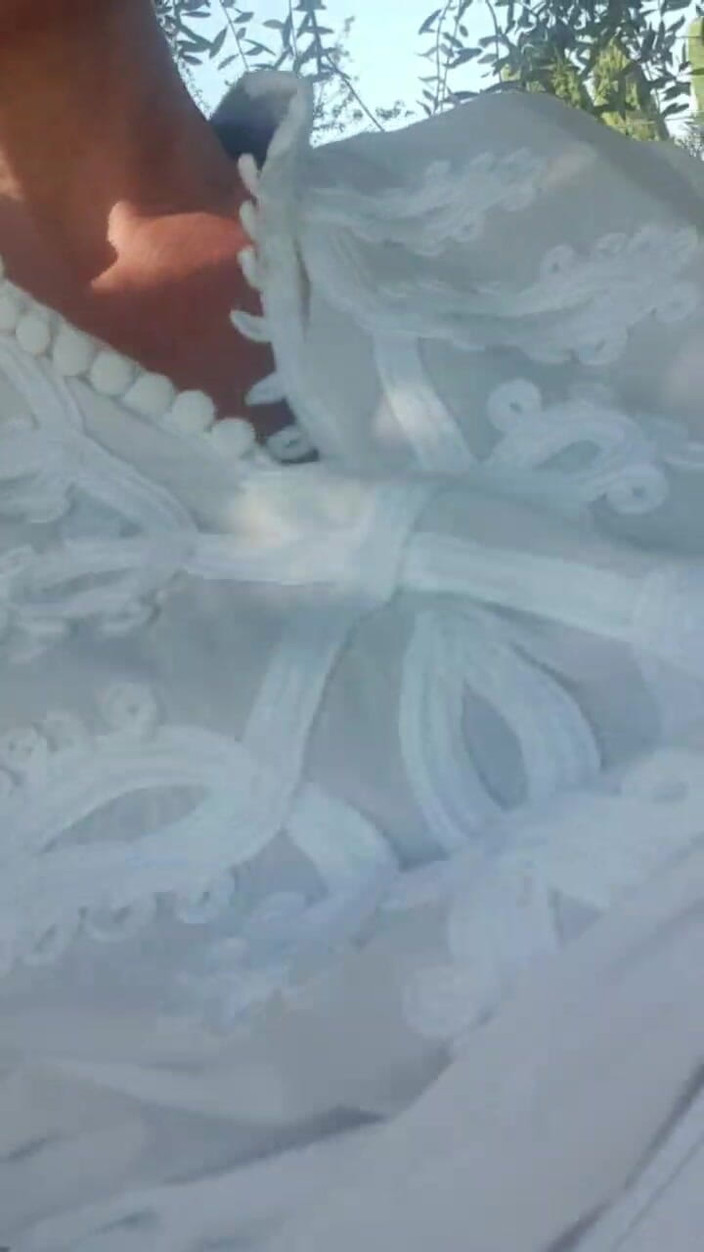 JulieEroticDress: リスキー・プレイスのスクワート