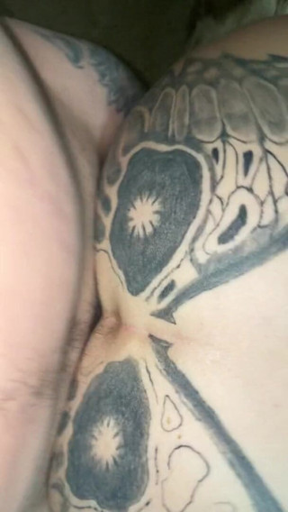 MzKiTTy91: Pawg evli kadın anal domaltarak sikiliyor