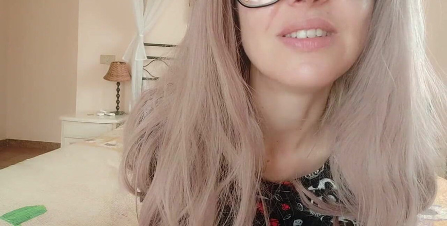 savannahamatoriale: Strong Vulgar Accent! Beautiful Italian Whore Offends Your M. Between...