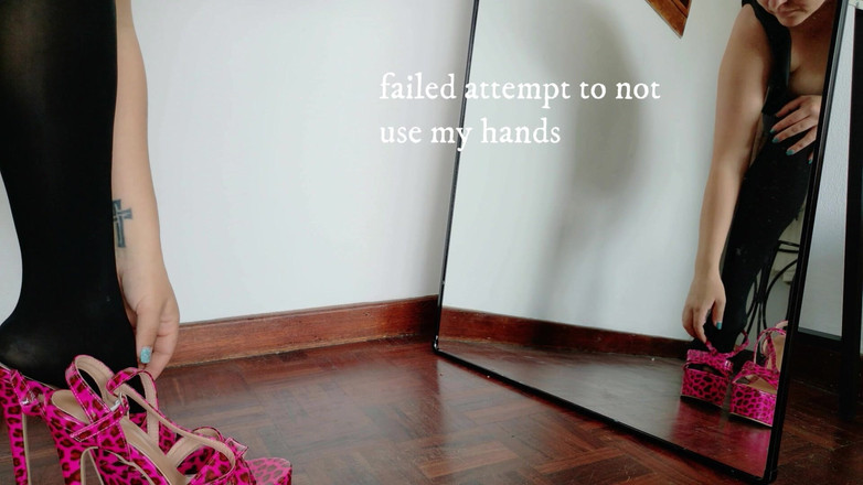 Kinky Lyrical: Welche Absätze sehen am besten aus? Schwarzes nylon