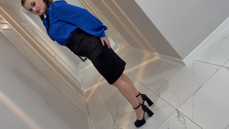 Katybigcherry: Sesso Caldo in Ufficio
