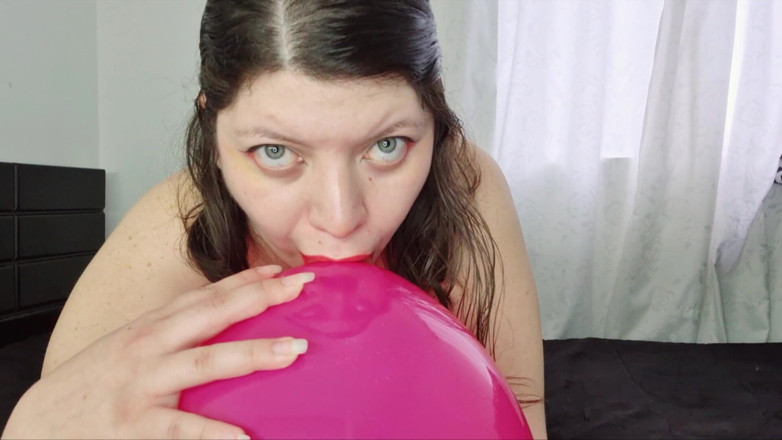 Alice H: Ballonnen opblazen en knallen