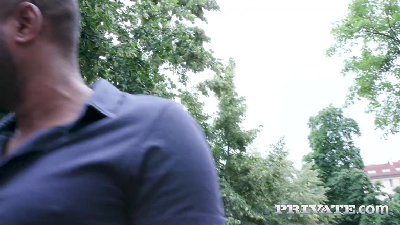 PrivateBlack: Lady Dee, action anale et double pénétration dans un trio...