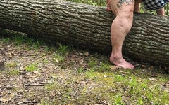 Pussy Pleasing Tree Log Squirting Fat Hog