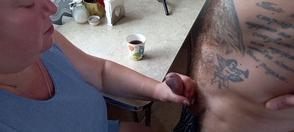 Zona901: He cums in my coffee glass after jerking off