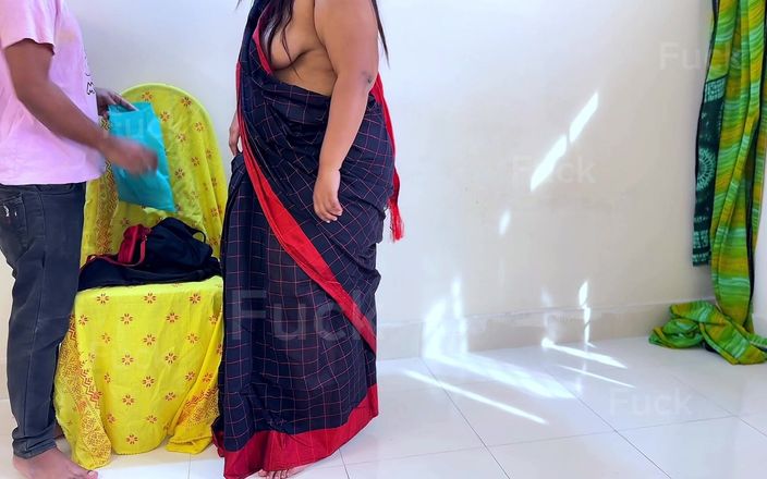 Aria Mia: Bluzsuz sari giyen Telugu teyze sutyen almak için dükkana gittiğinde,...