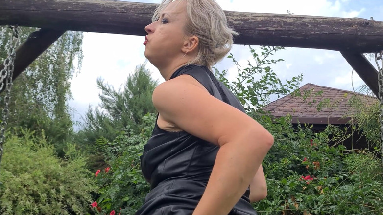 Wanilianna: Enquanto meu vibrador chora suavemente