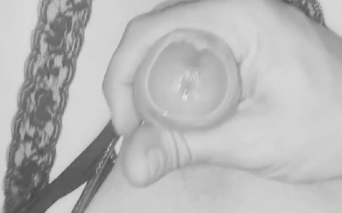 Leasexycd: Leasexycd - orgasam con un juguete anal