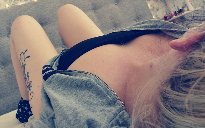 Swede Stardust: Švédka stardust - Selfcare (4)