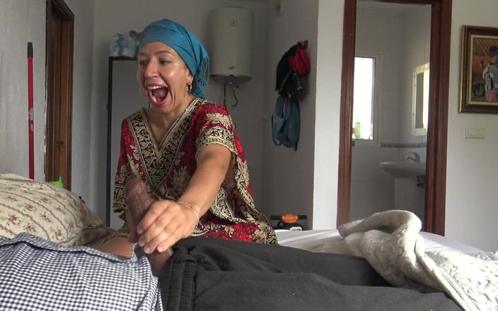 Souzan Halabi: Limpieza de trampas con turista negra en hotel en Estambul