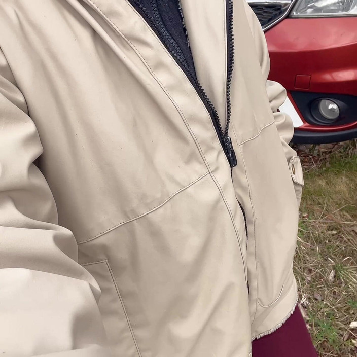 sweethanajapanese: Go Outside Then Pissing Pussy Show up