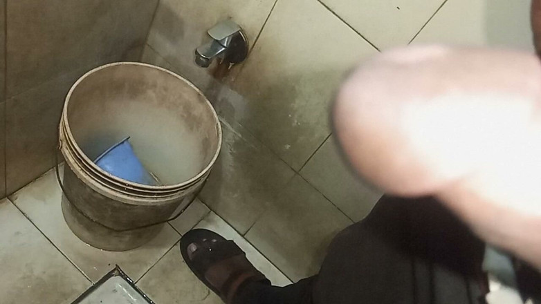 Fucking my wife: Memek istri indiaku dientot di luar ruangan