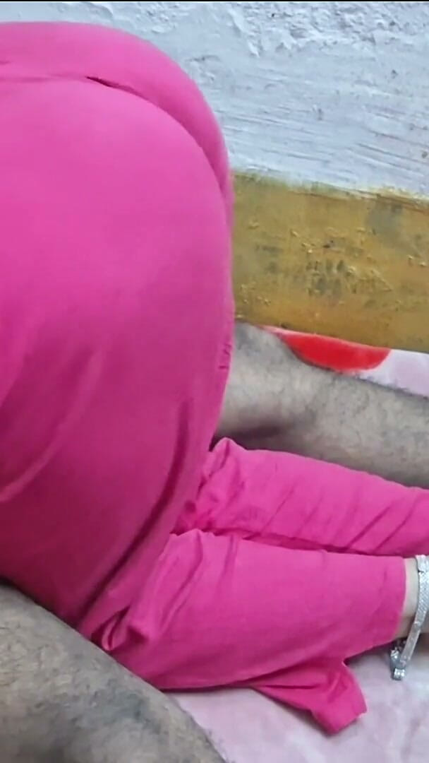 Busty Banuu: 操性感的嫂子，她吮吸我的鸡巴，我吮吸她的粉红色阴户