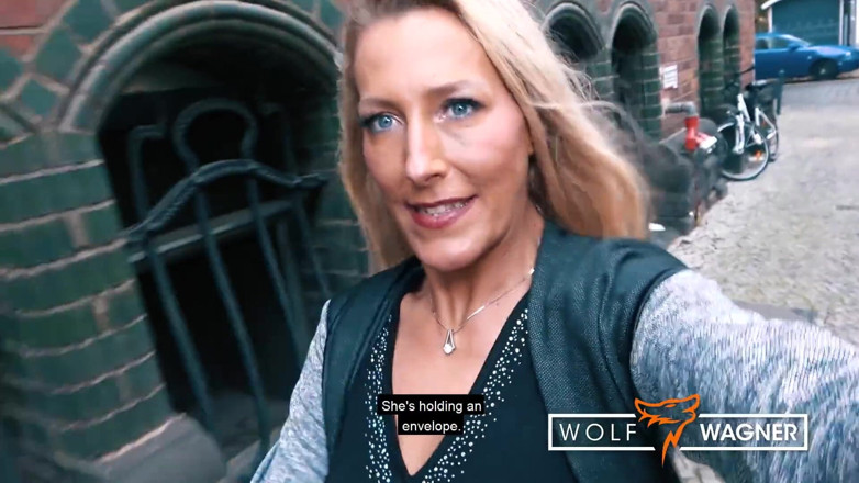 Wolf Wagner.love: Lesbo Lena &amp; Lana jdou na nezbedné slepé rande! Vlk Wagner