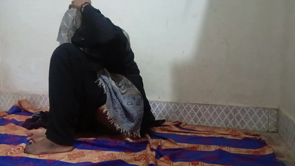 Bhabhi UP: Il vicino nella Burqa è stato divertente oggi.