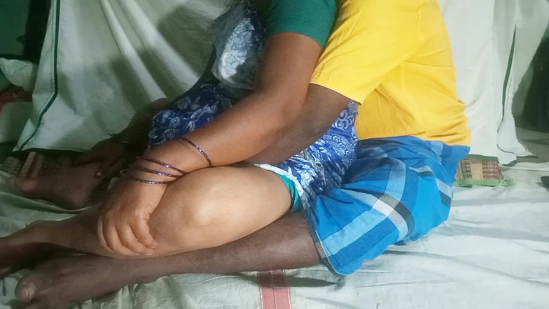 Desi Sathiya: Indiana Indiana la moglie carina e marito si gode un...