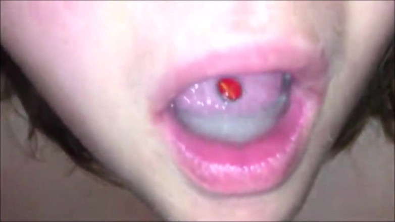 Sadee Rain: Mangiando il buco del culo del Sadee e la prostata...